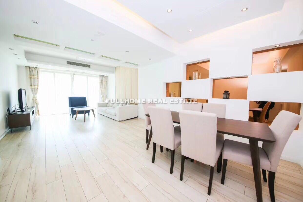Jing An Four Seasons - 3 bedroom apartment in Shanghai, Jing An, Downtown