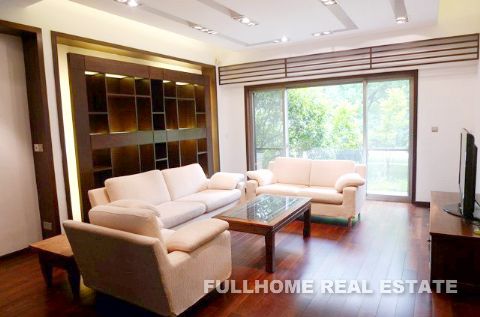 Contemporary Spirits - 4 bedroom apartment in Shanghai, Minhang, Suburb