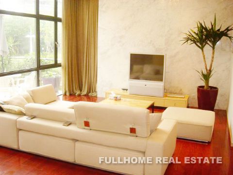 Same compound: Diamond Villa, 5 bedrooms in Shanghai