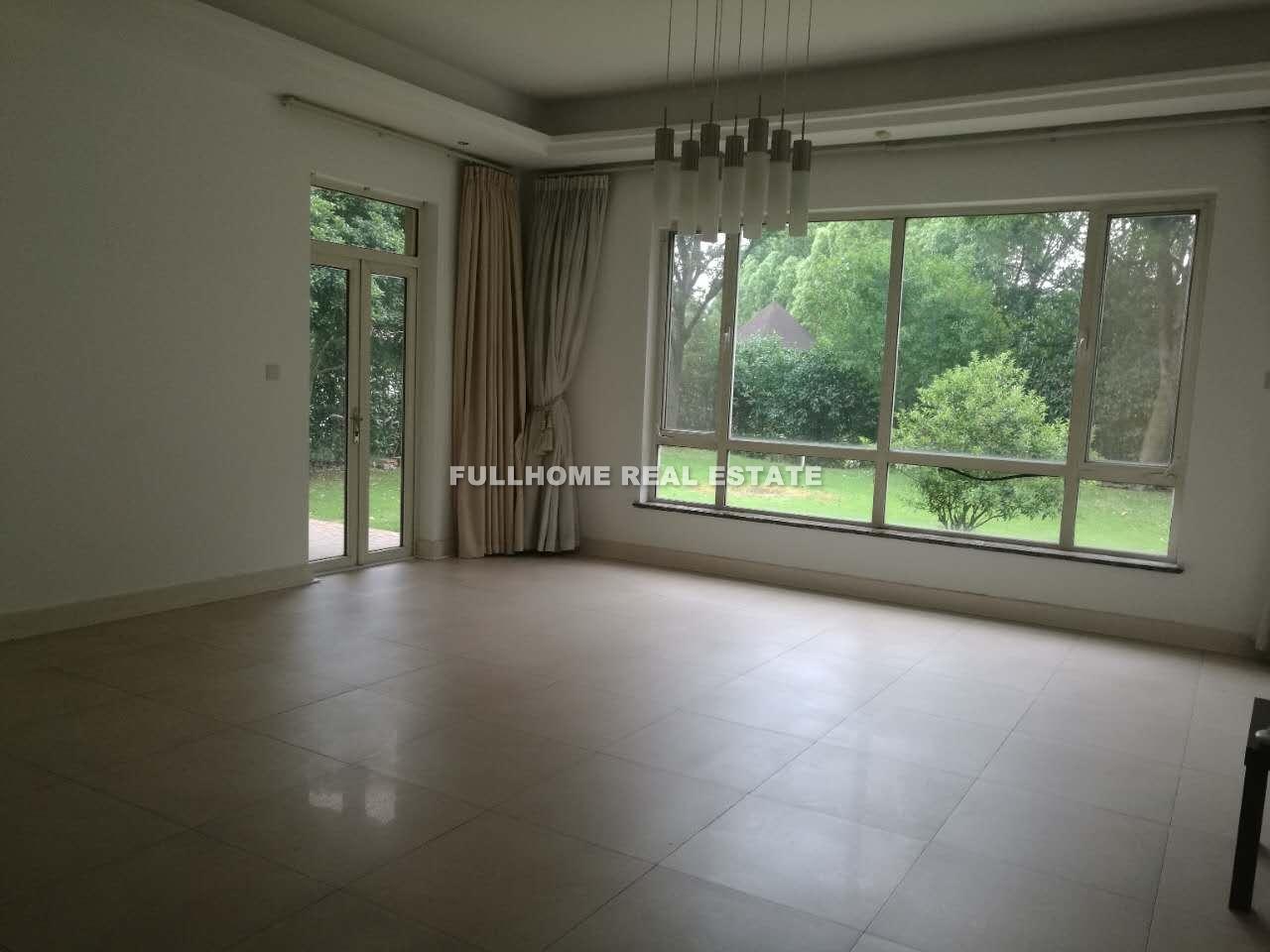 Same compound: Elite Villa, 6 bedrooms in Shanghai