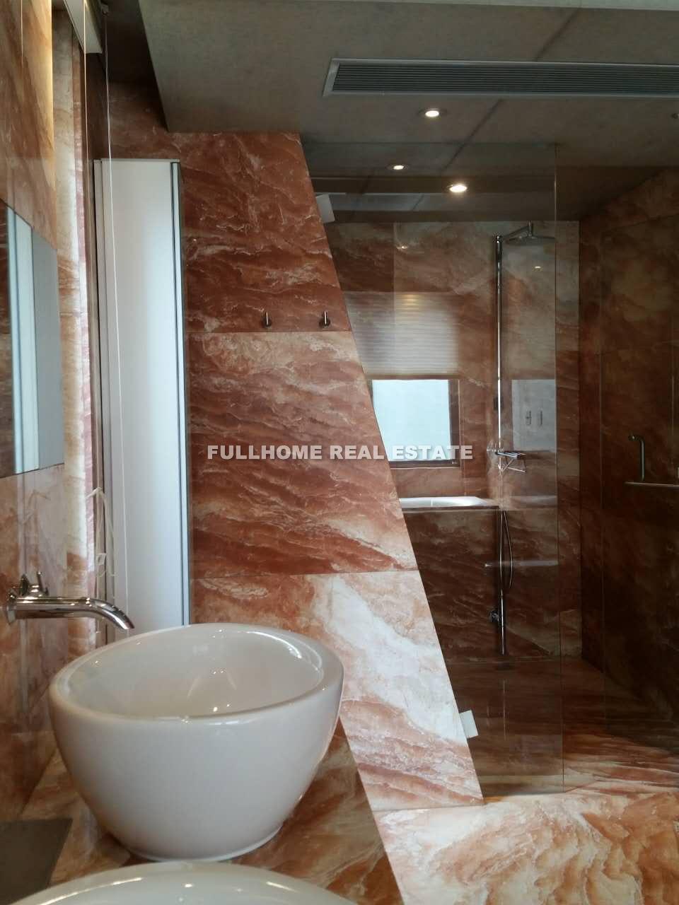 Lakeside Ville - 5 bedroom apartment in Shanghai, Qingpu, Suburb