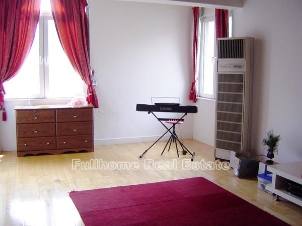 Western Suburban Garden - 4 bedroom apartment in Shanghai, Qingpu, Suburb