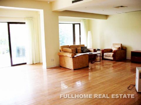 Western Suburban Garden - 4 bedroom apartment in Shanghai, Qingpu, Suburb