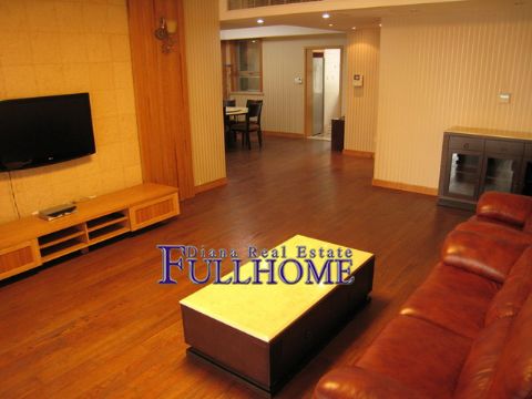 Yanlord Town - 4 bedroom apartment in Shanghai, Century Park and Lianyang, Pudong