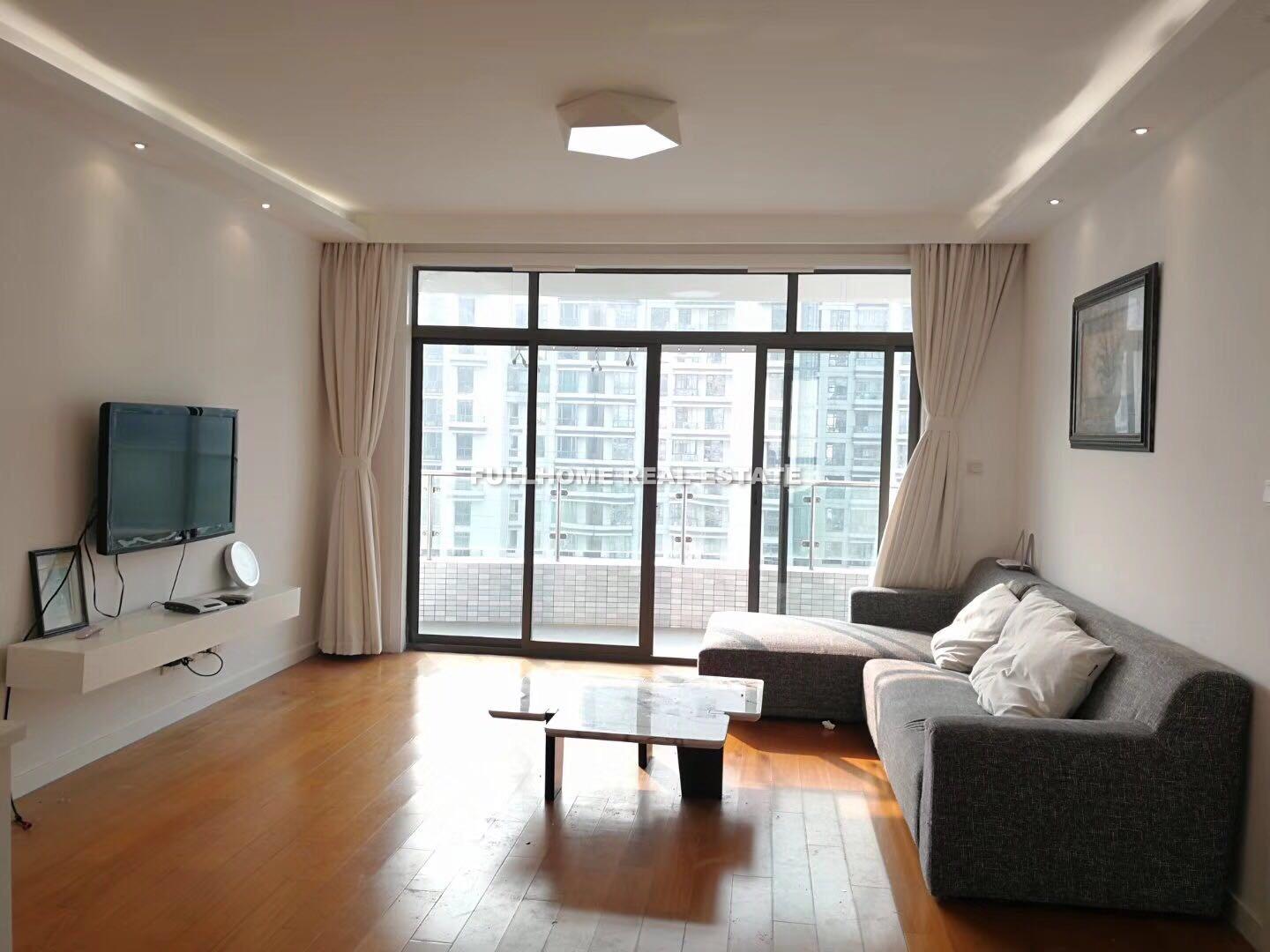 Top Of City - 3 bedroom apartment in Shanghai, People Square, Downtown