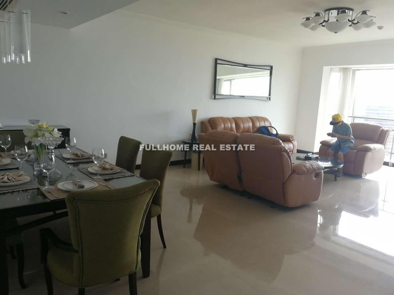 Shimao Riviera Garden - 3 bedroom apartment in Shanghai, Lujiazui, Pudong