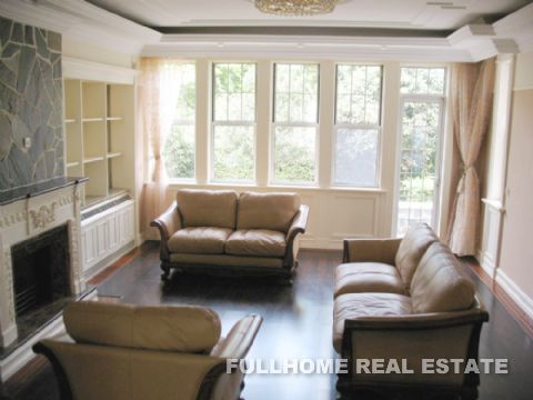 Similar property: Dongjiao Villas, 6 bedrooms, 480 sqm in Shanghai