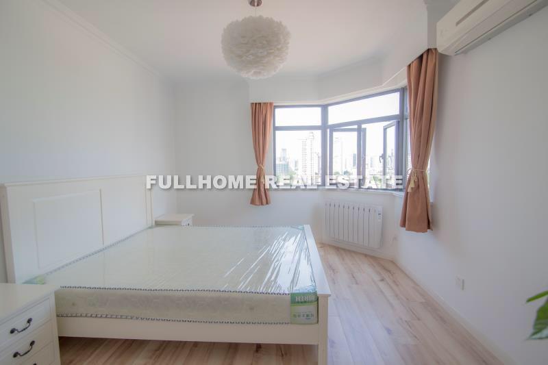 Shanghai Grand Plaza - 2 bedroom apartment in Shanghai, FFC, Downtown
