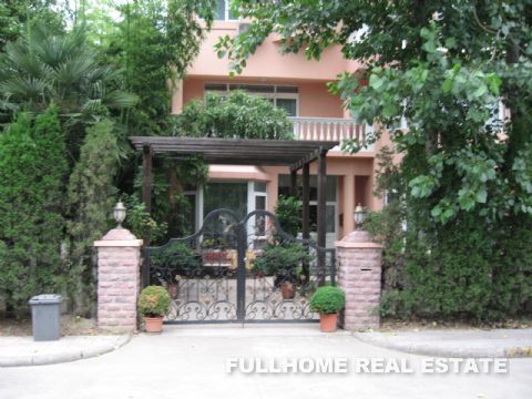 New Rainbow Asia Garden Villas - 7 bedroom apartment in Shanghai, Qingpu, Suburb
