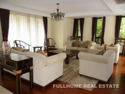 Similar property: Trinity Village, 4 bedrooms, 438 sqm in Shanghai