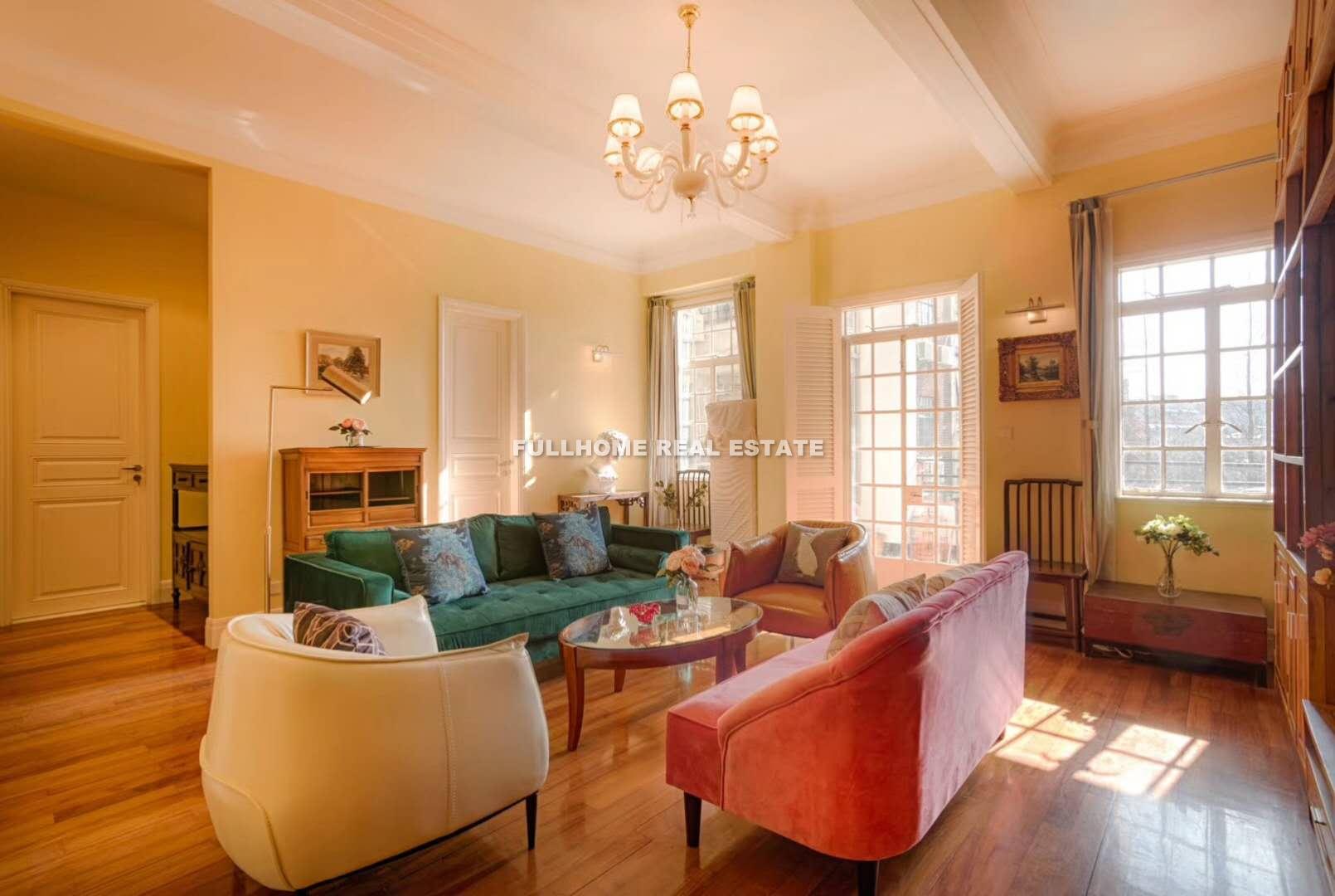 Embankment Building - 1 bedroom apartment in Shanghai, Hongko and Yangpu, Downtown