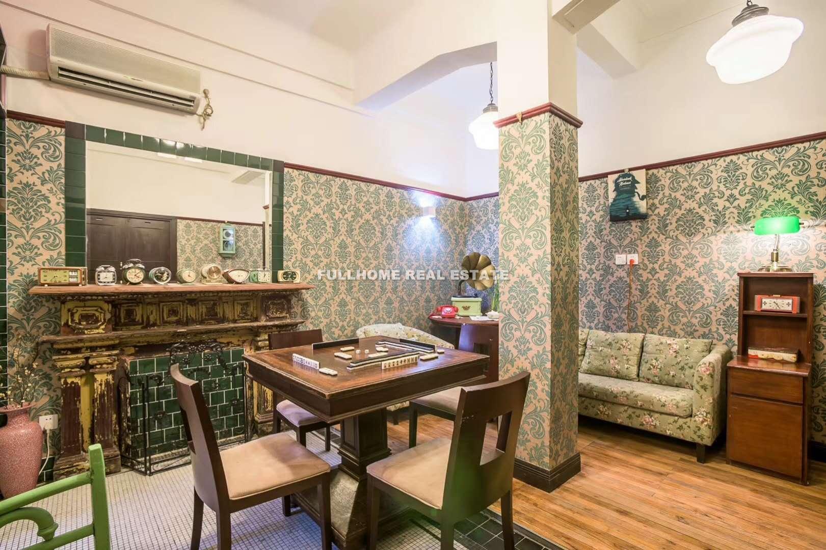 Similar property: Embankment Building, 2 bedrooms, 127 sqm in Shanghai