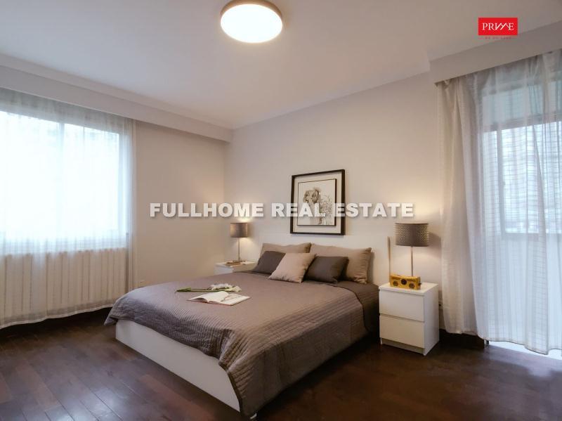 Hai Qi Yuan (The Bund) - 3 bedroom apartment in Shanghai, People Square, Downtown