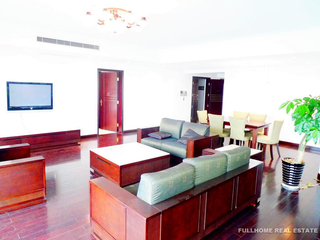 Shimao Riviera Garden - 4 bedroom apartment in Shanghai, Lujiazui, Pudong