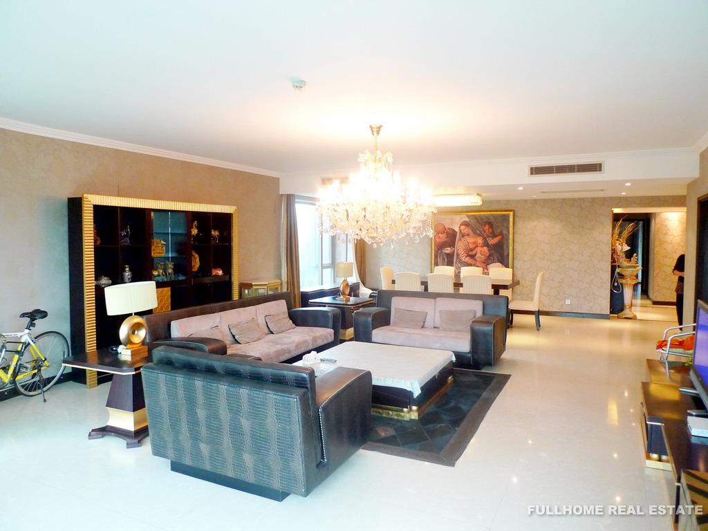 Shimao Riviera Garden - 4 bedroom apartment in Shanghai, Lujiazui, Pudong