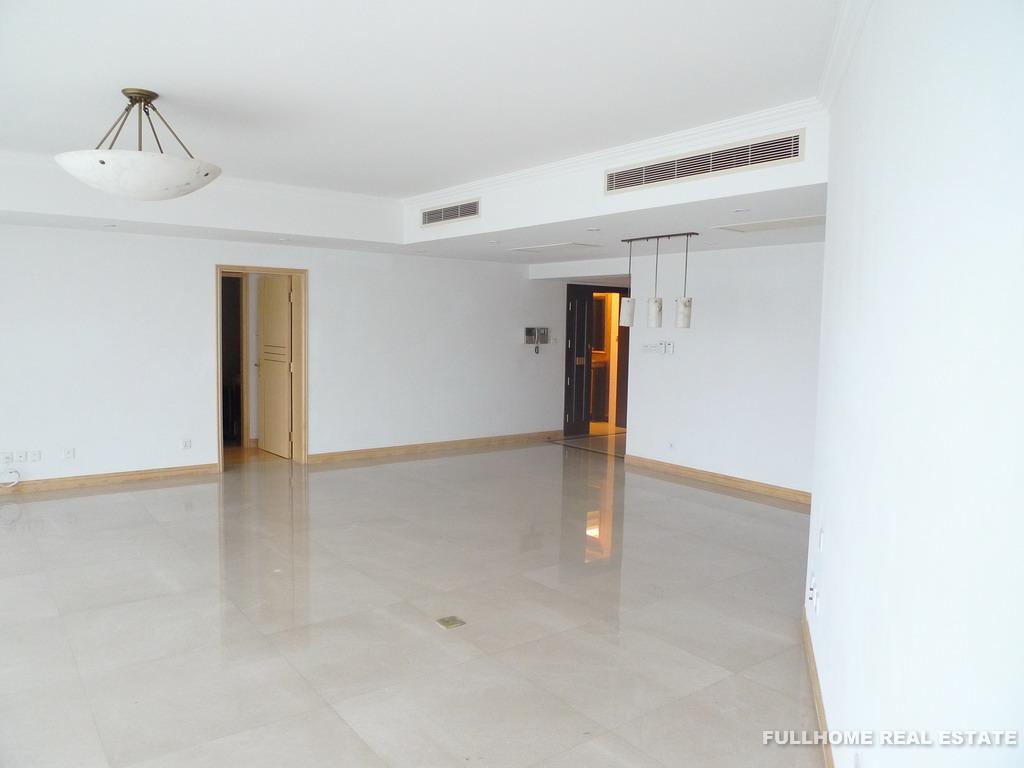 Shimao Riviera Garden - 4 bedroom apartment in Shanghai, Lujiazui, Pudong