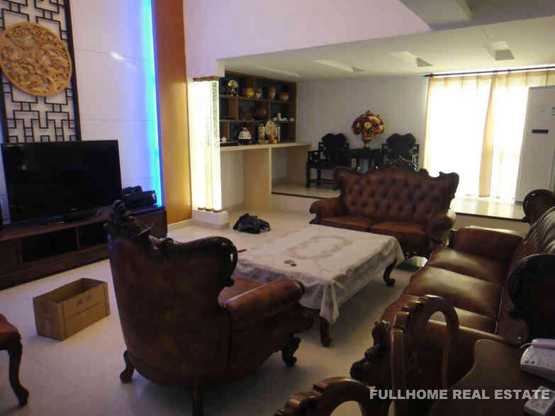 Same compound: German Villa, 4 bedrooms in Suzhou