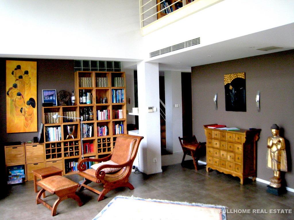 Modern Villa - 4 bedroom apartment in Shanghai, Qingpu, Suburb