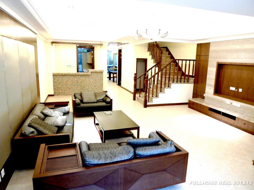Similar property: Tomson Golf Villas, 5 bedrooms, 300 sqm in Shanghai