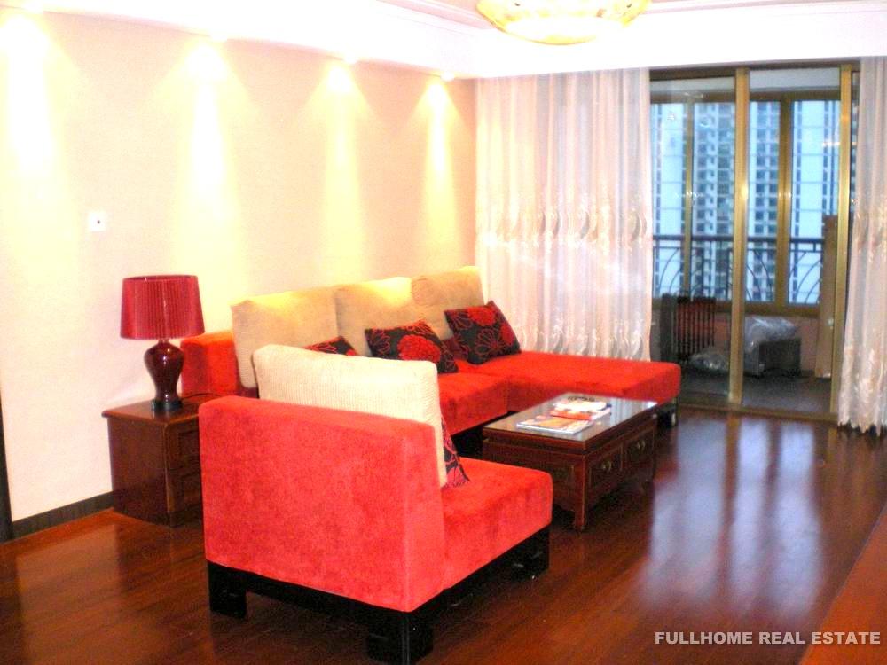 Same compound: Platinum Mansion, 2 bedrooms in Shanghai