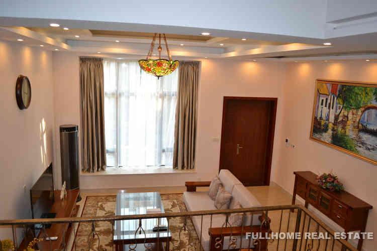 Similar property: Zhong Hai International, 4 bedrooms, 240 sqm in Suzhou