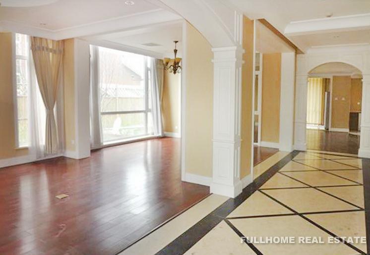 Same compound: Rits Garden, 4 bedrooms in Beijing