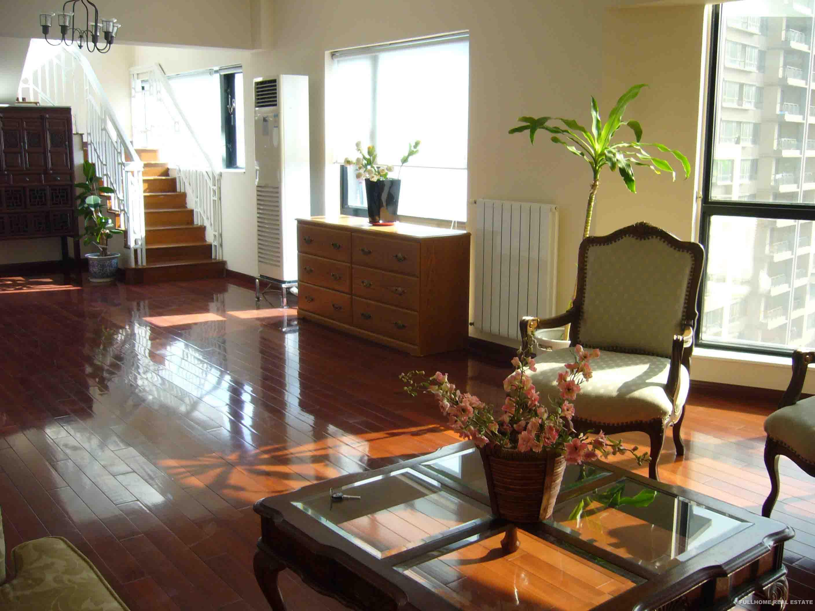Huashan Garden - 4 bedroom apartment in Shanghai, Xujiahui, Downtown