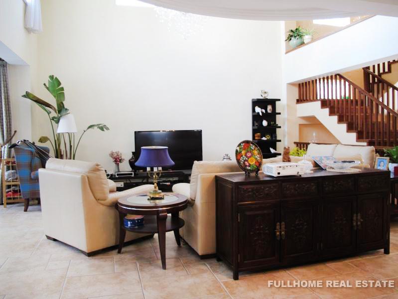 Australian Garden - 5 bedroom apartment in Beijing, Shunyi