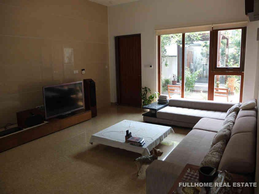 Same compound: East west, 3 bedrooms in Suzhou