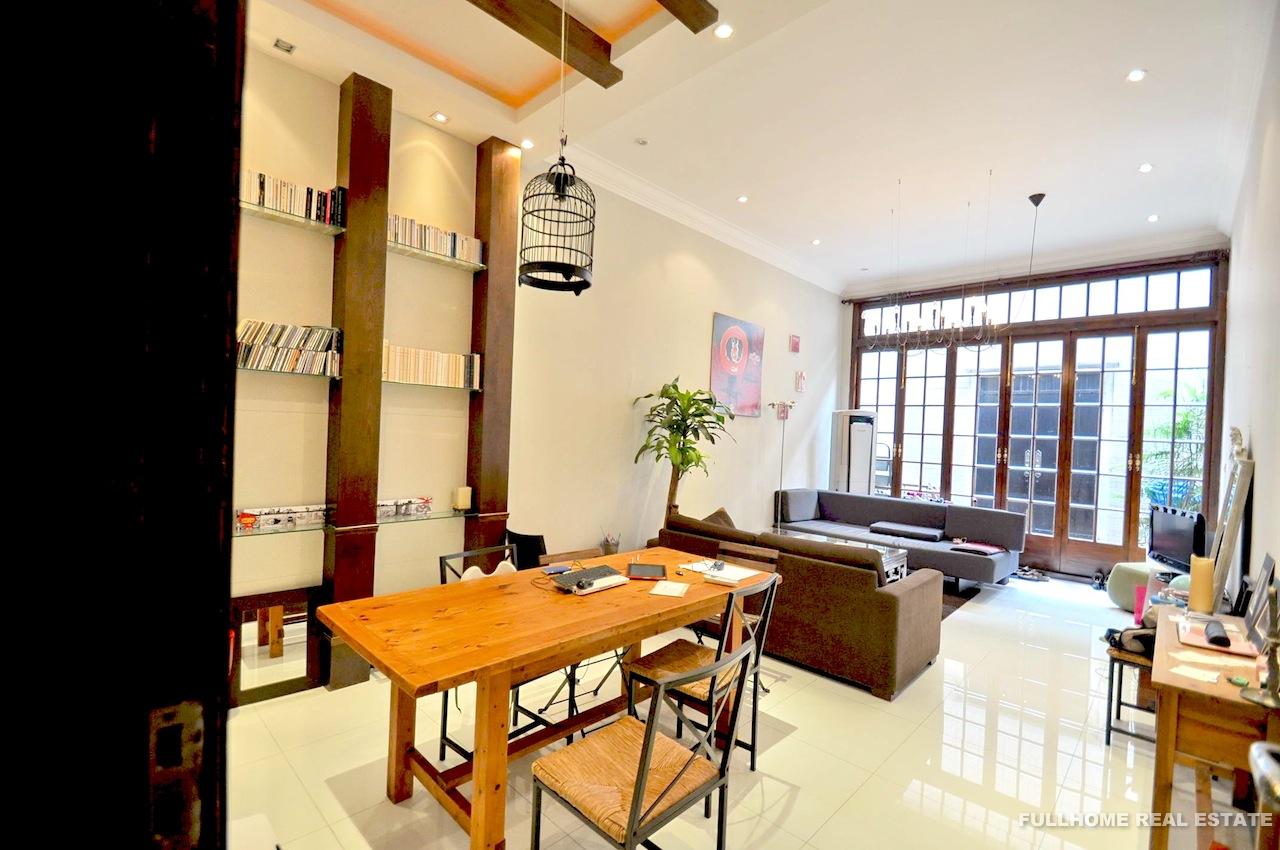M. Yanan Road Old House - 4 bedroom apartment in Shanghai, Jing An, Downtown