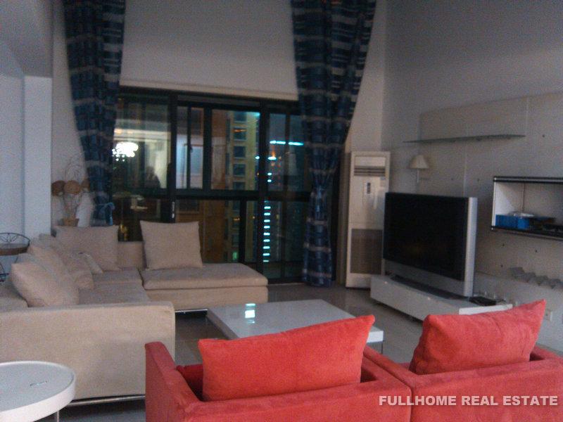 Same compound: Lakeview City, 4 bedrooms in Suzhou