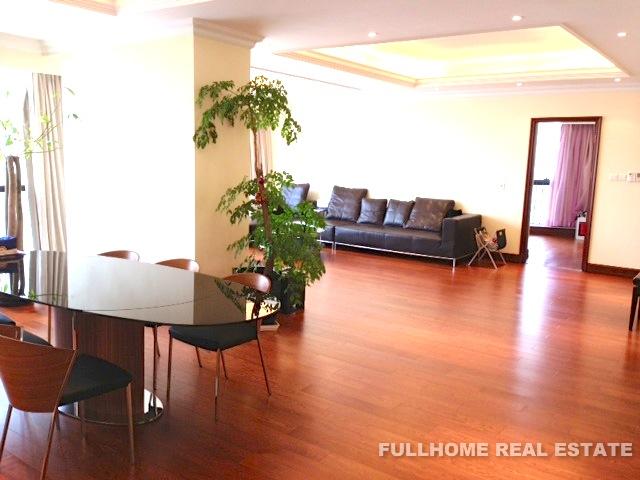 Meihua Garden - 3 bedroom apartment in Shanghai, Xujiahui, Downtown
