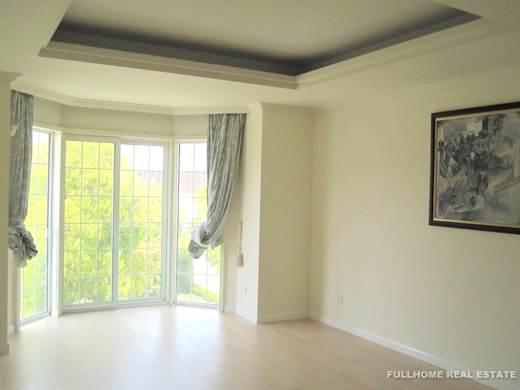 Similar property: The Emerald, 5 bedrooms, 380 sqm in Shanghai