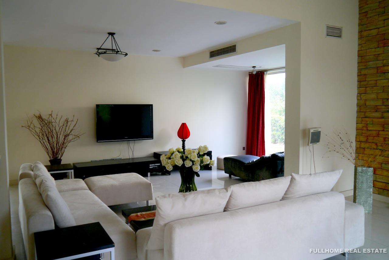 Xijiao Hua Cheng Villa - 5 bedroom apartment in Shanghai, Qingpu, Suburb