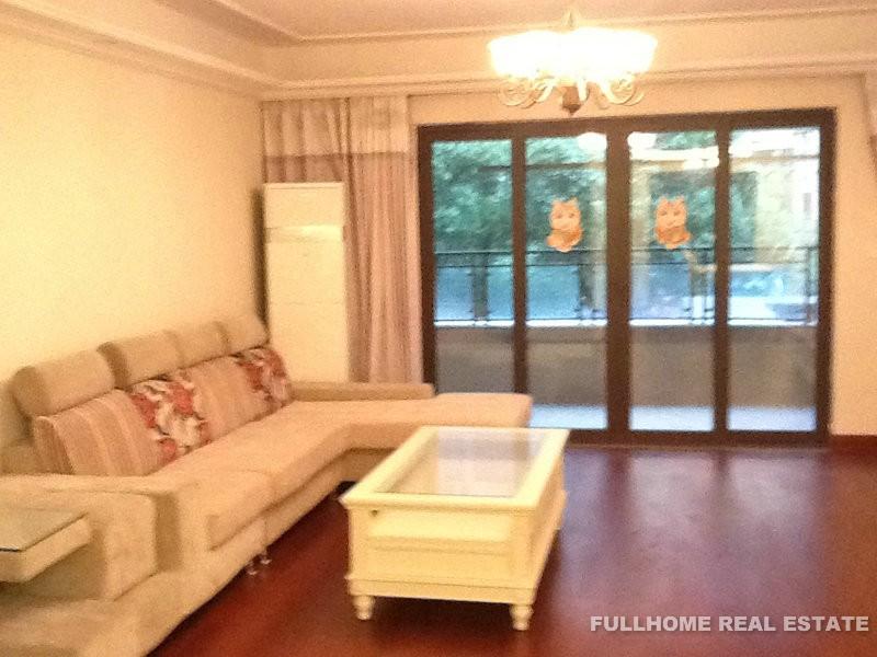Royal Lakefront Mansion - 4 bedroom apartment in Suzhou, Industrial Park