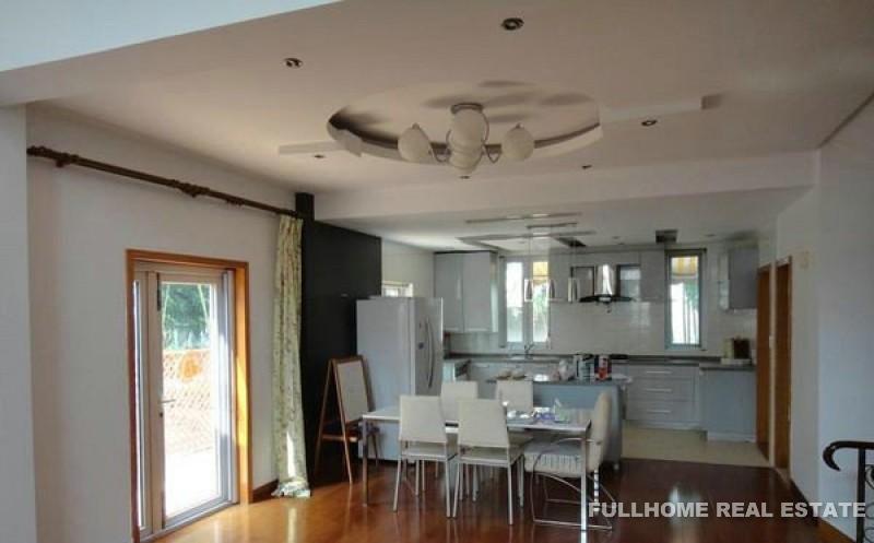 Golden Lough - Interior view 4, Suzhou rental property