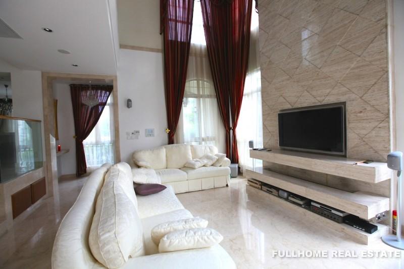 Similar property: Buckingham Villa, 5 bedrooms, 380 sqm in Shanghai