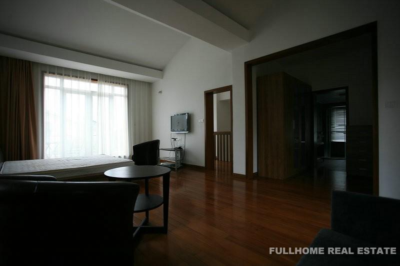 Golden Lough - Interior view 10, Suzhou rental property
