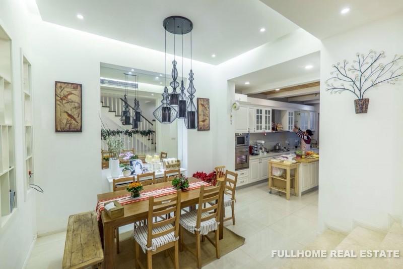 Dream House - 6 bedroom apartment in Shanghai, Qingpu, Suburb