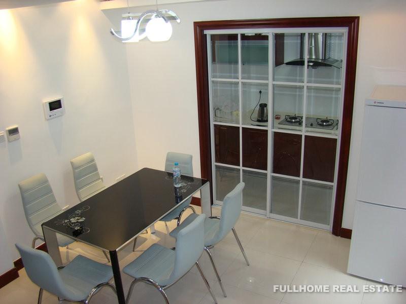 Same compound: Platinum Apartment, 2 bedrooms in Suzhou