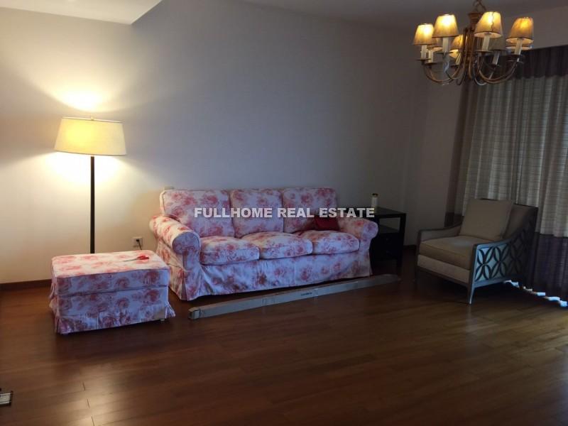 Same compound: Lakeshore Garden, 4 bedrooms in Suzhou