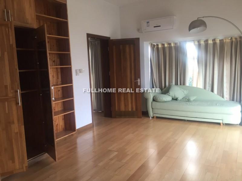 Golden Lough - Interior view 4, Suzhou rental property