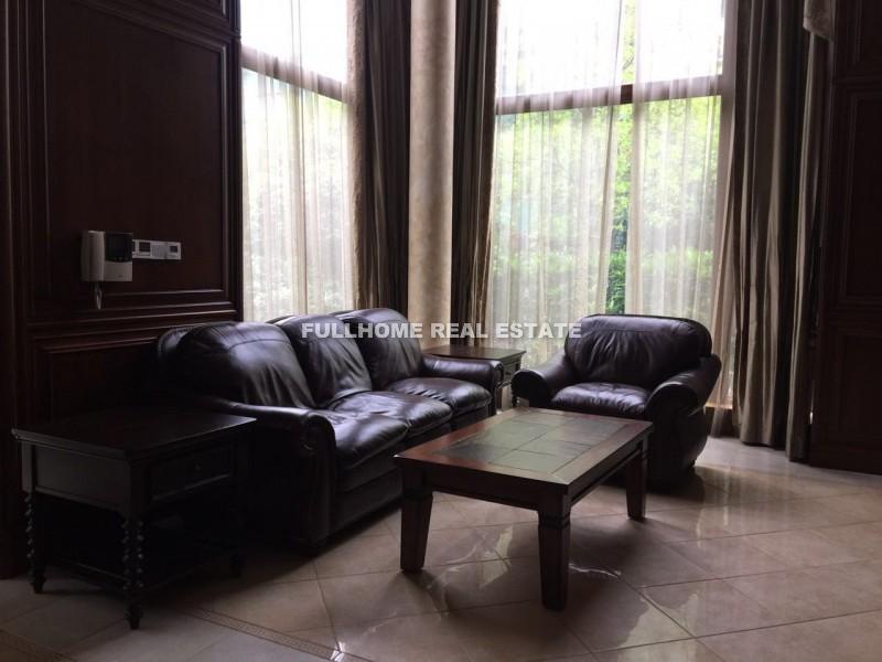 Similar property: Golden Lough, 4 bedrooms, 350 sqm in Suzhou