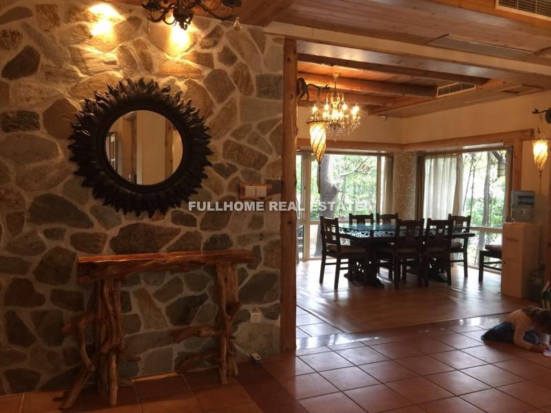 Same compound: Golden Lough, 5 bedrooms in Suzhou