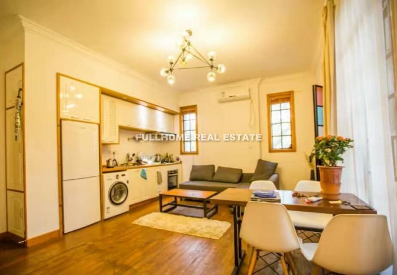 Lane 200-300 Wuxing Road Old House - 1 bedroom apartment in Shanghai, Xujiahui, Downtown