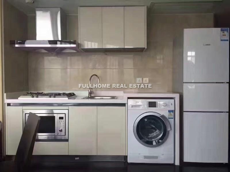 Top Of City - 2 bedroom apartment in Shanghai, People Square, Downtown