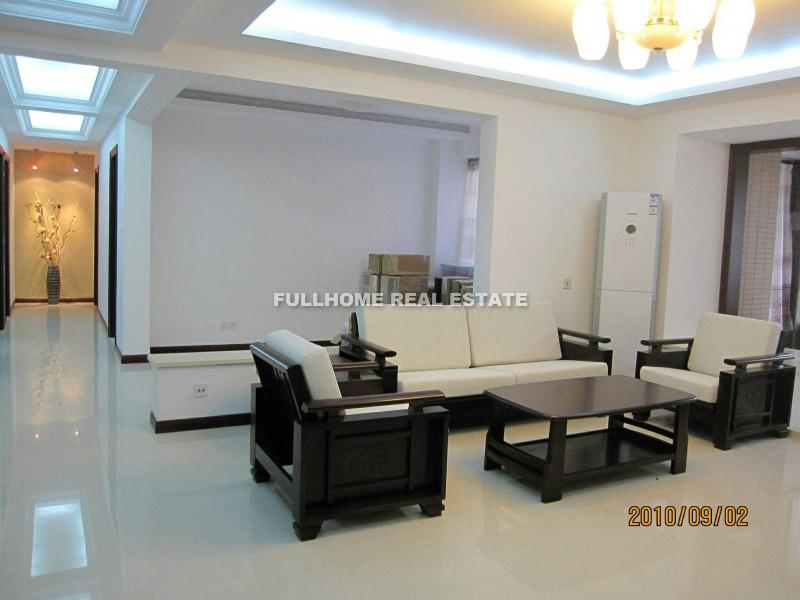 Same compound: lakeside palace, 4 bedrooms in Suzhou