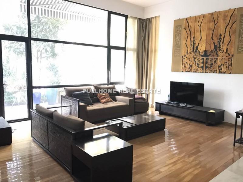 Same compound: Diamond Villa, 3 bedrooms in Shanghai