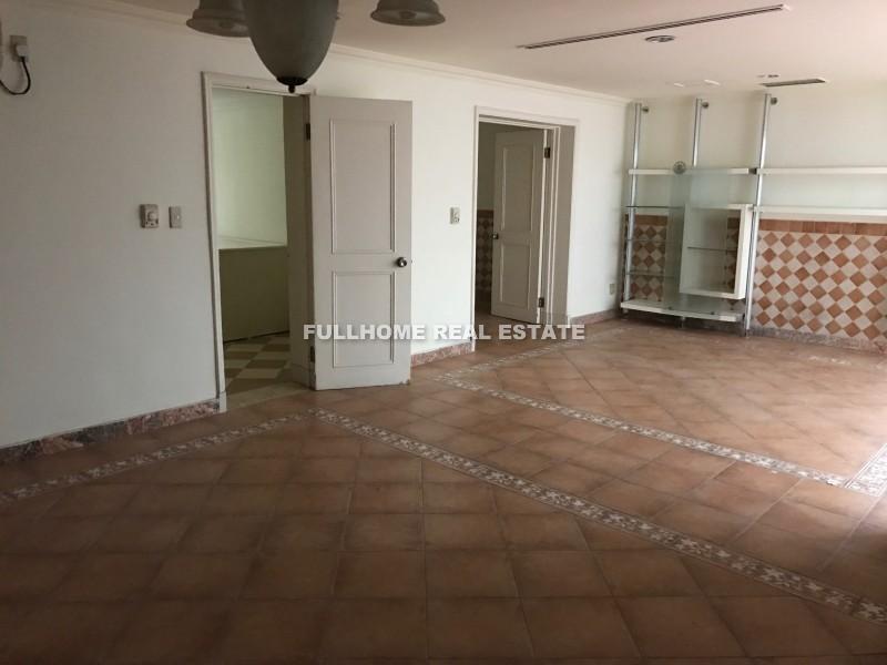 Similar property: Tomson Golf Villas, 5 bedrooms, 416 sqm in Shanghai