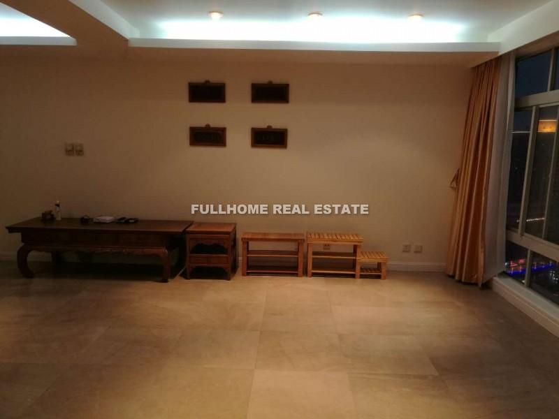 Huijin Plaza - 2 bedroom apartment in Shanghai, Xujiahui, Downtown